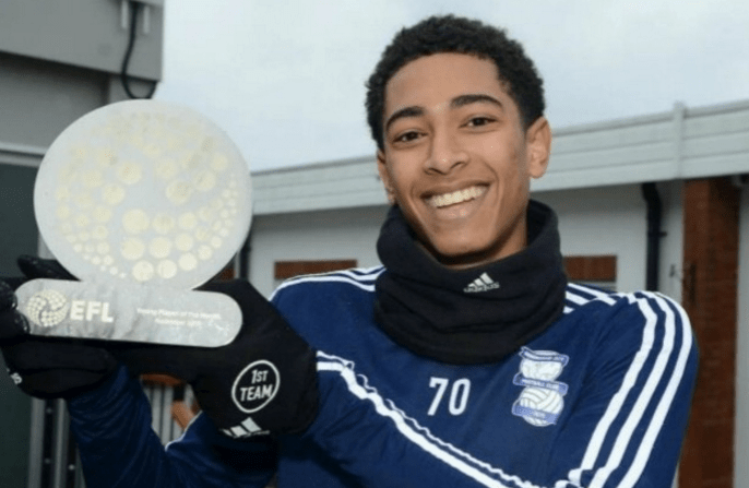 罗马诺：退出训练营的卡拉菲奥里没受伤，可以出战北伦敦德比（罗马诺：卡拉菲奥里退营非伤病，北伦敦德比可出场）