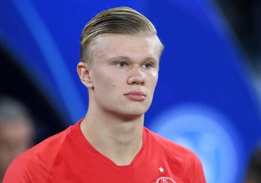 篮球湖人客场取胜，球迷直呼不容易（湖人客场告捷，球迷感叹来之不易）