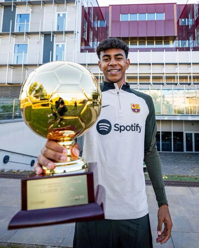 萨拉赫被抛弃？利物浦赢球与他无关 五年未见如此屈辱（萨拉赫被冷落？利物浦赢球无关他事，五年来未有之辱）