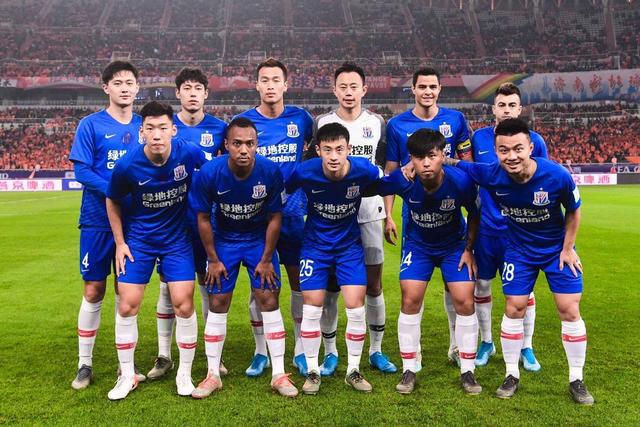 欧文关键助攻制胜（欧文终场前妙传定胜局）