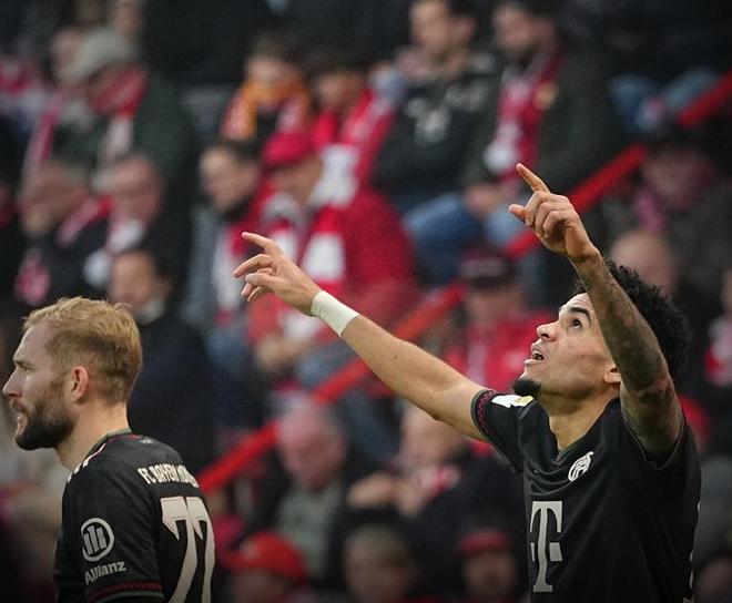 懂球帝12周年120大瞬间1／8决赛：重磅来袭，谁将通往八强？（懂球帝12周年120大瞬间16强对决：巅峰开战，谁能晋级八强？）