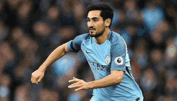 博主：古加凌晨离开北京，国安工作人员及部分北京球迷送机（博主称古加凌晨启程离京，国安工作人员与部分北京球迷到场送别）