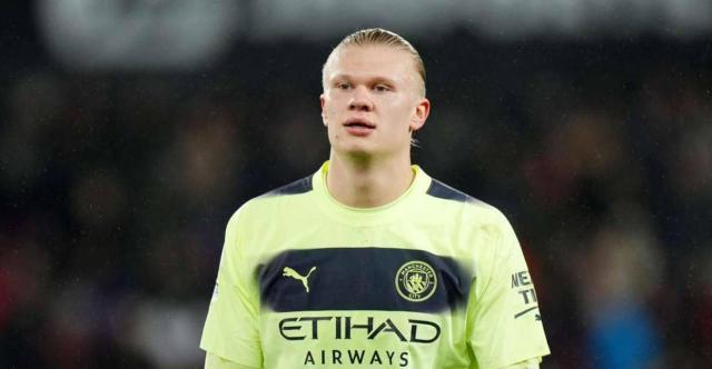 官方：AC米兰主帅阿莱格里当选意甲11月最佳教练（AC米兰官宣：主帅阿莱格里荣膺意甲11月最佳教练）