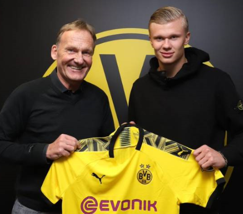 末节33-10！浙江男篮21分大胜深圳，吴前22+6刘泽一17+5，老将周鹏低迷（末节33-10掀翻局势 浙江男篮21分胜深圳 吴前22+6刘泽一17+5 周鹏低迷）