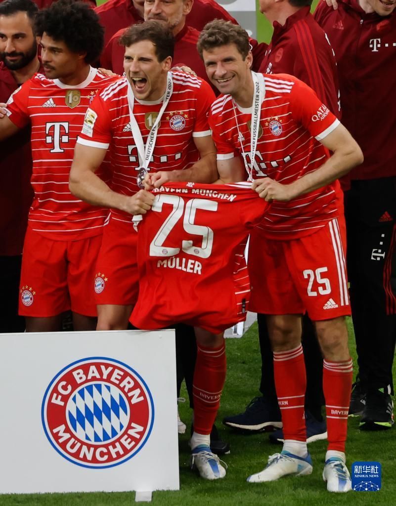 龙赛罗：阿隆索曾说皇马要踢摇滚足球，现在既不摇滚也无节奏（龙赛罗：阿隆索曾言皇马要打摇滚风足球，如今既无摇滚味也缺节奏）