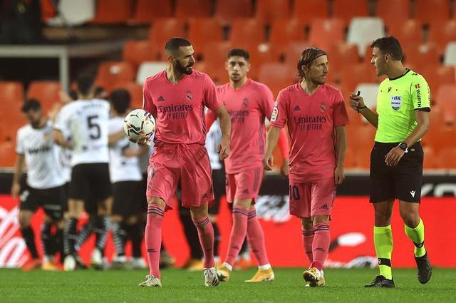 球棒收起来！Kanavi：大家打得很好，没有整顿纪律的必要（别敲打了！Kanavi：队伍表现出色，无需再整顿纪律）